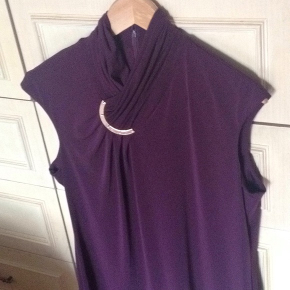 Calvin Klein sleeveless top - Picture 3 of 6